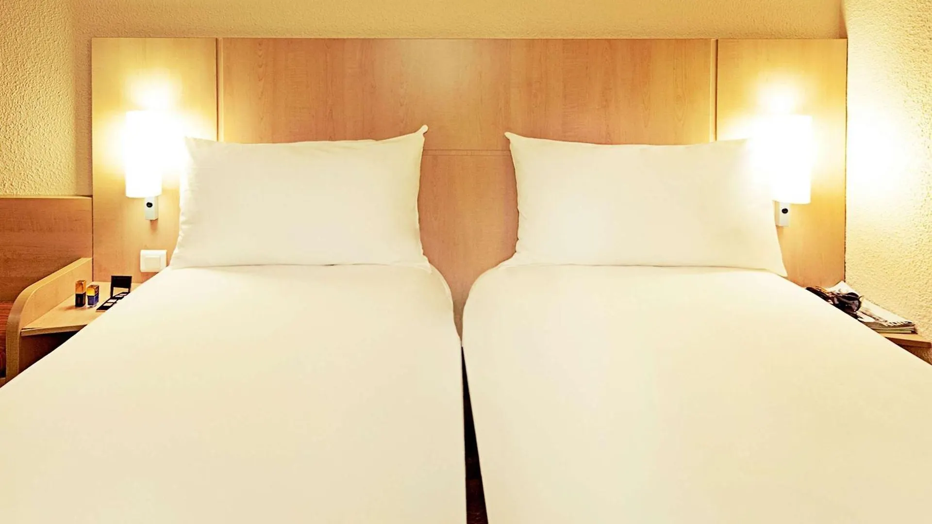 Hotel Ibis Augsburg Hauptbahnhof 2*,  Germania