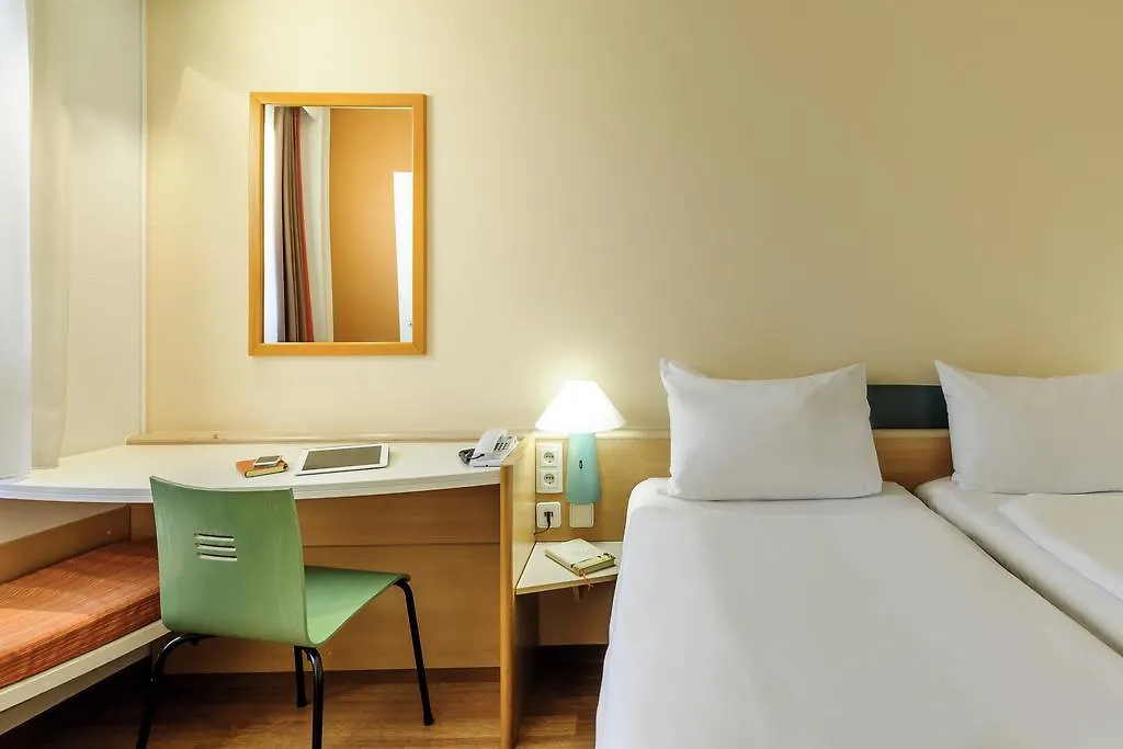 **  Hotel Ibis Augsburg Hauptbahnhof Germania